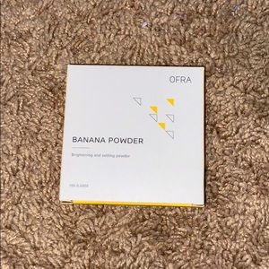 OFRA Banana powder never used